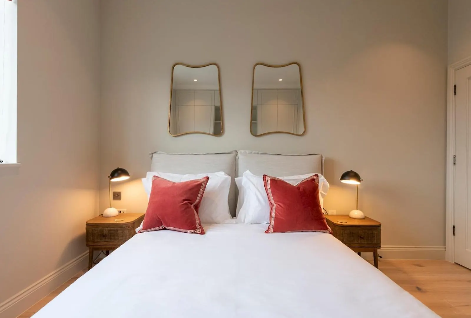 Pass The Keys Stunningly Designed Gem London Apartment Twickenham