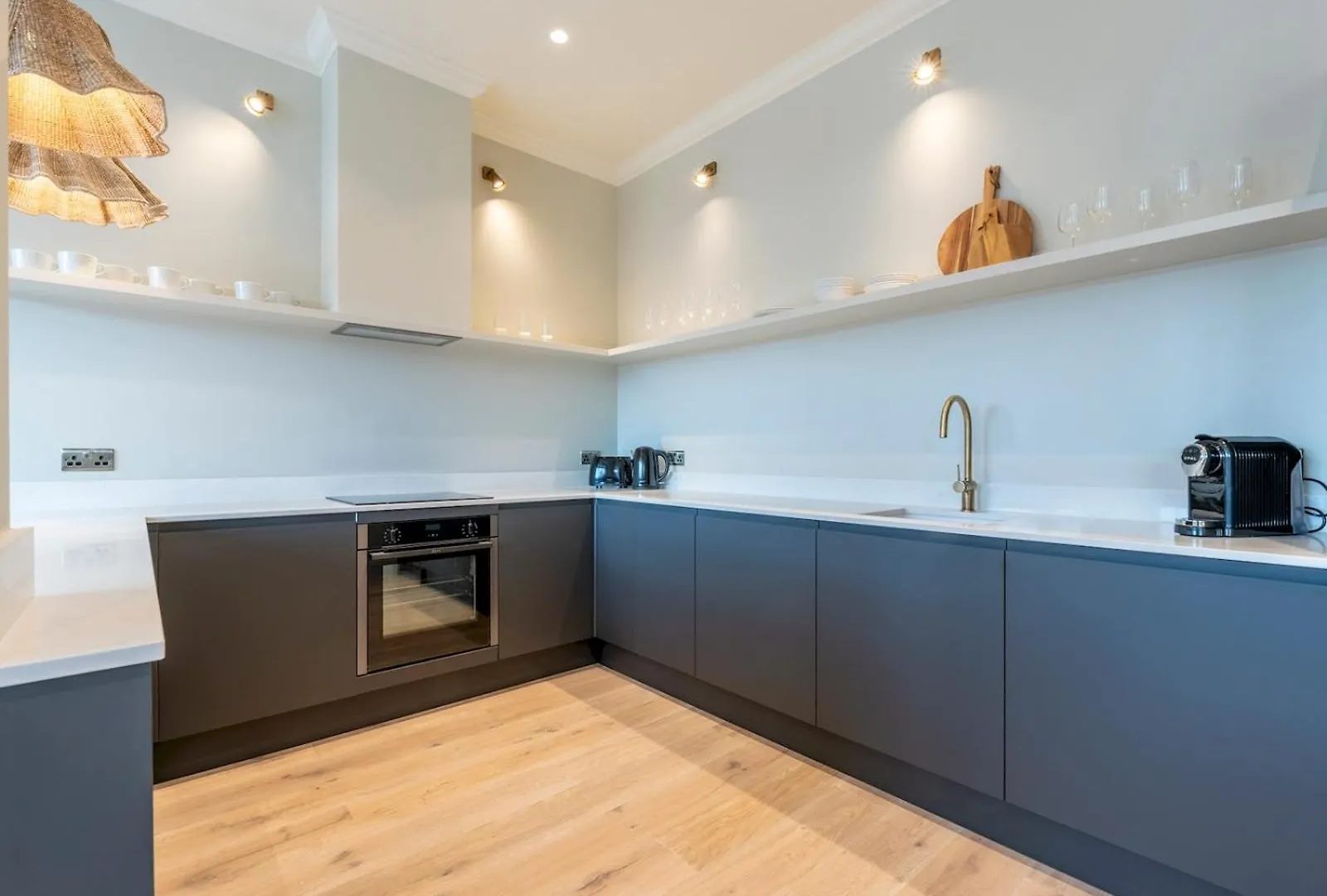 Pass The Keys Stunningly Designed Gem London Apartment Twickenham