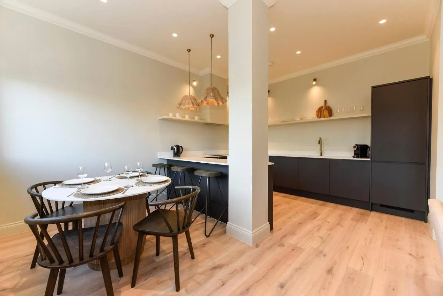 Pass The Keys Stunningly Designed Gem London Apartment Twickenham 0*,  United Kingdom